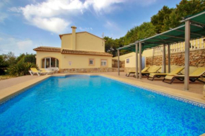 Гостиница Estrelizia - pretty holiday property with garden and private pool in Calpe  Кальпе